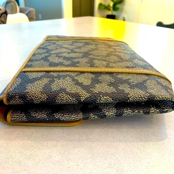 Vintage YVES Saint Laurent Ysl Vintage Clutch Bag Purse ๐๐ - Picture 13 of 14